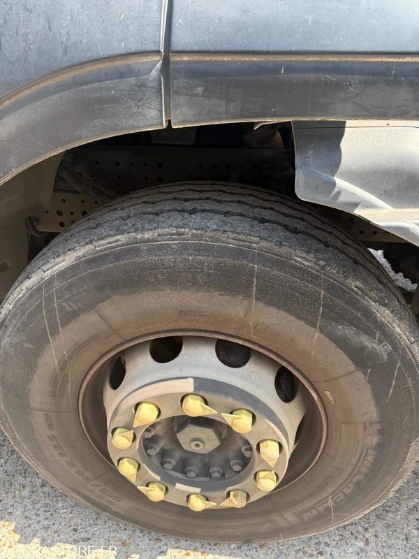 Vrachtwagen IVECO STRALIS MULTIBENNE 4x2 - 2015 / 61000KM