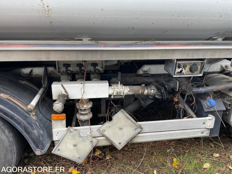 Vrachtwagen Iveco 190EL28 19t citerne - 2008 - 640748kms - export only