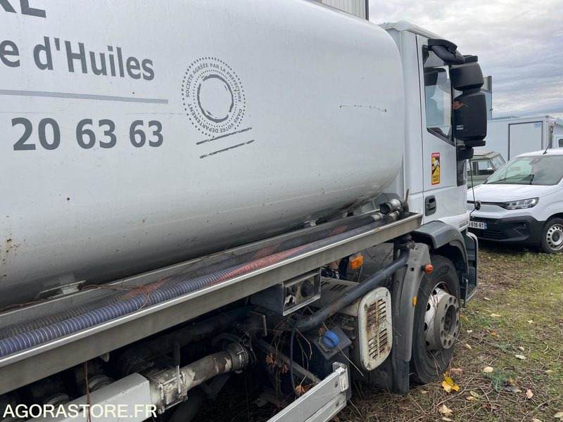 Vrachtwagen Iveco 190EL28 19t citerne - 2008 - 640748kms - export only