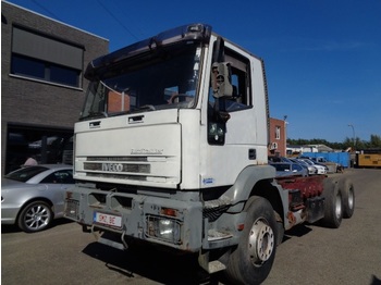 Chassis vrachtwagen Iveco Eurotrakker 260 E 35 6x4 manual lames french: afbeelding 1