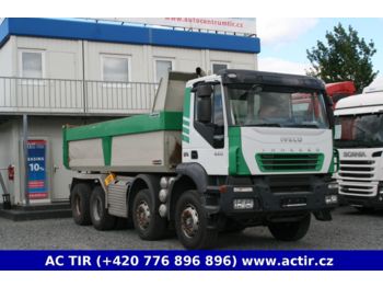 Kipper vrachtwagen Iveco TRAKKER 8x4 EURO 5 ANALOG TACHO: afbeelding 1