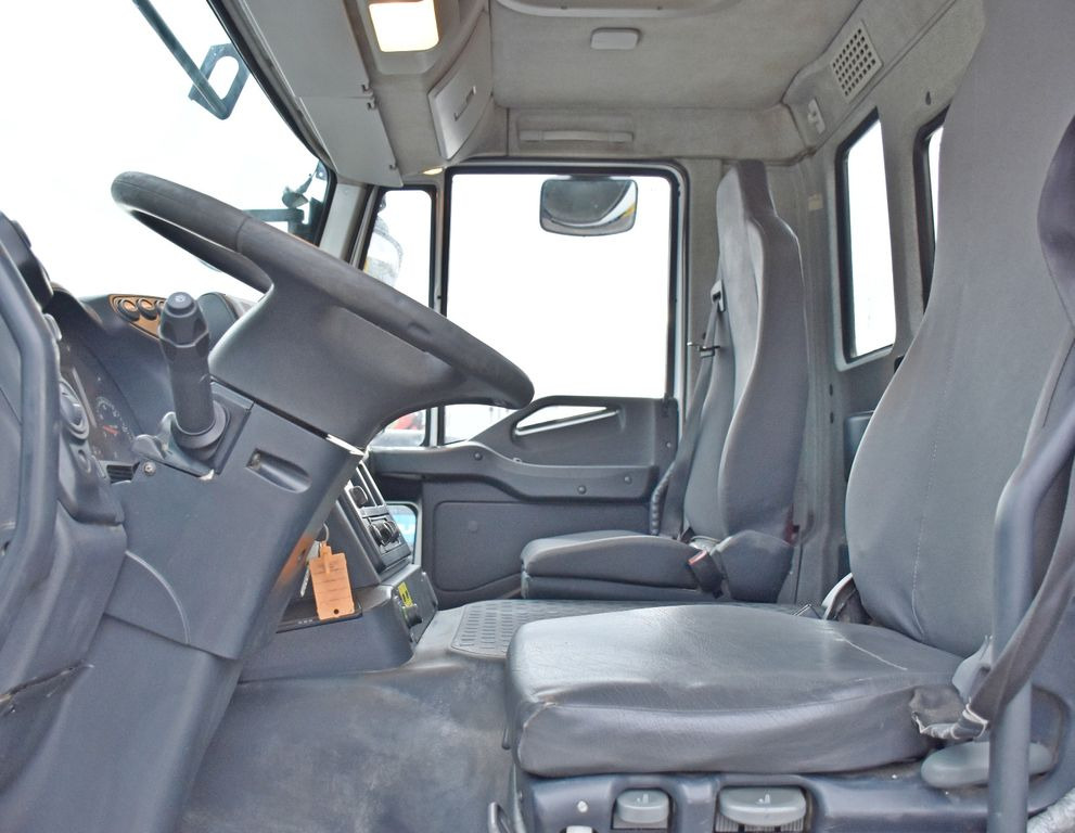 Kipper vrachtwagen Iveco Trakker 360 Kipper 5,20 * Bordmatic * 6x4: afbeelding 9