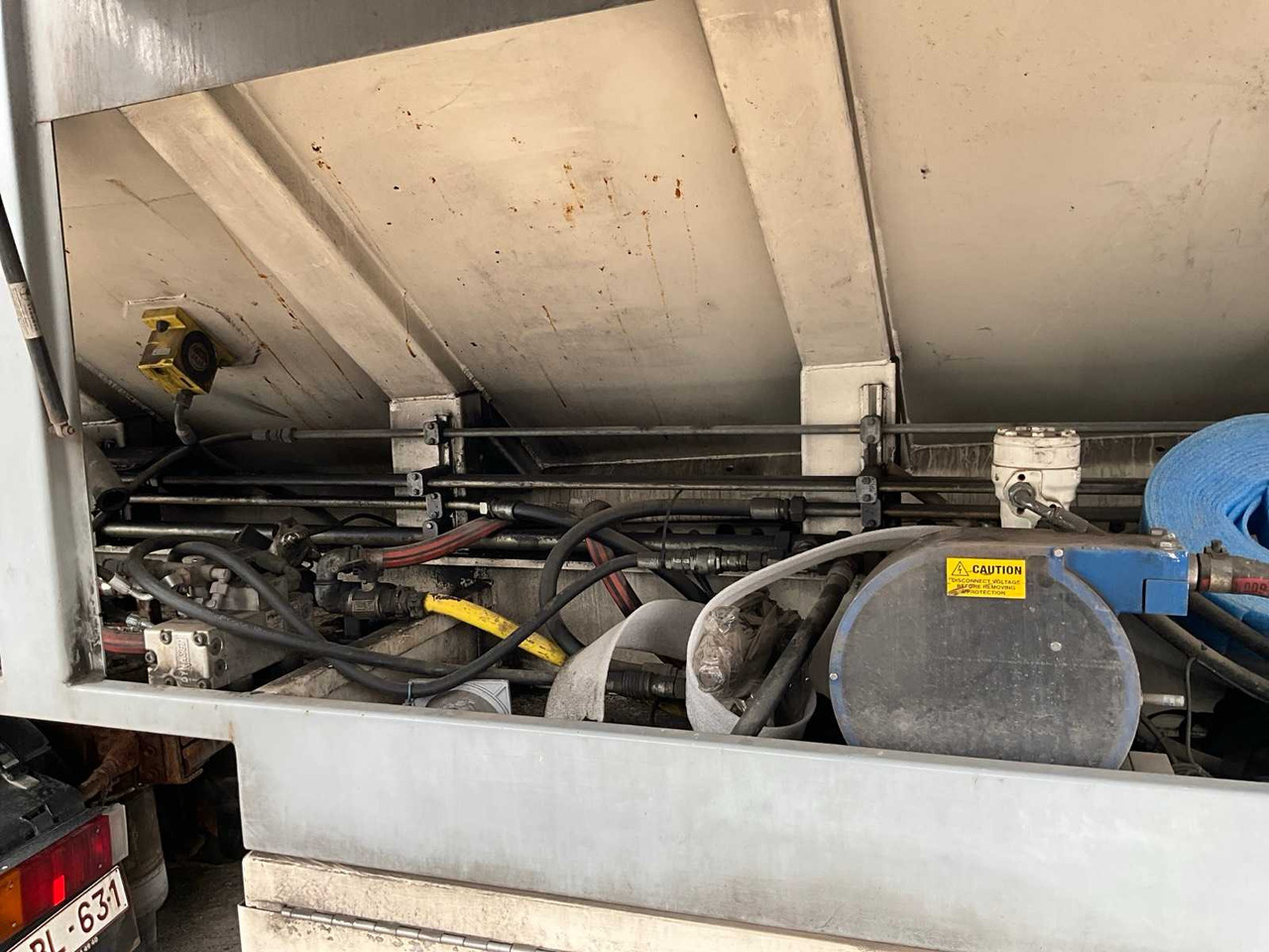 Vrachtwagen KWB P-393-STI-H3 CHAPEOPLEGGER