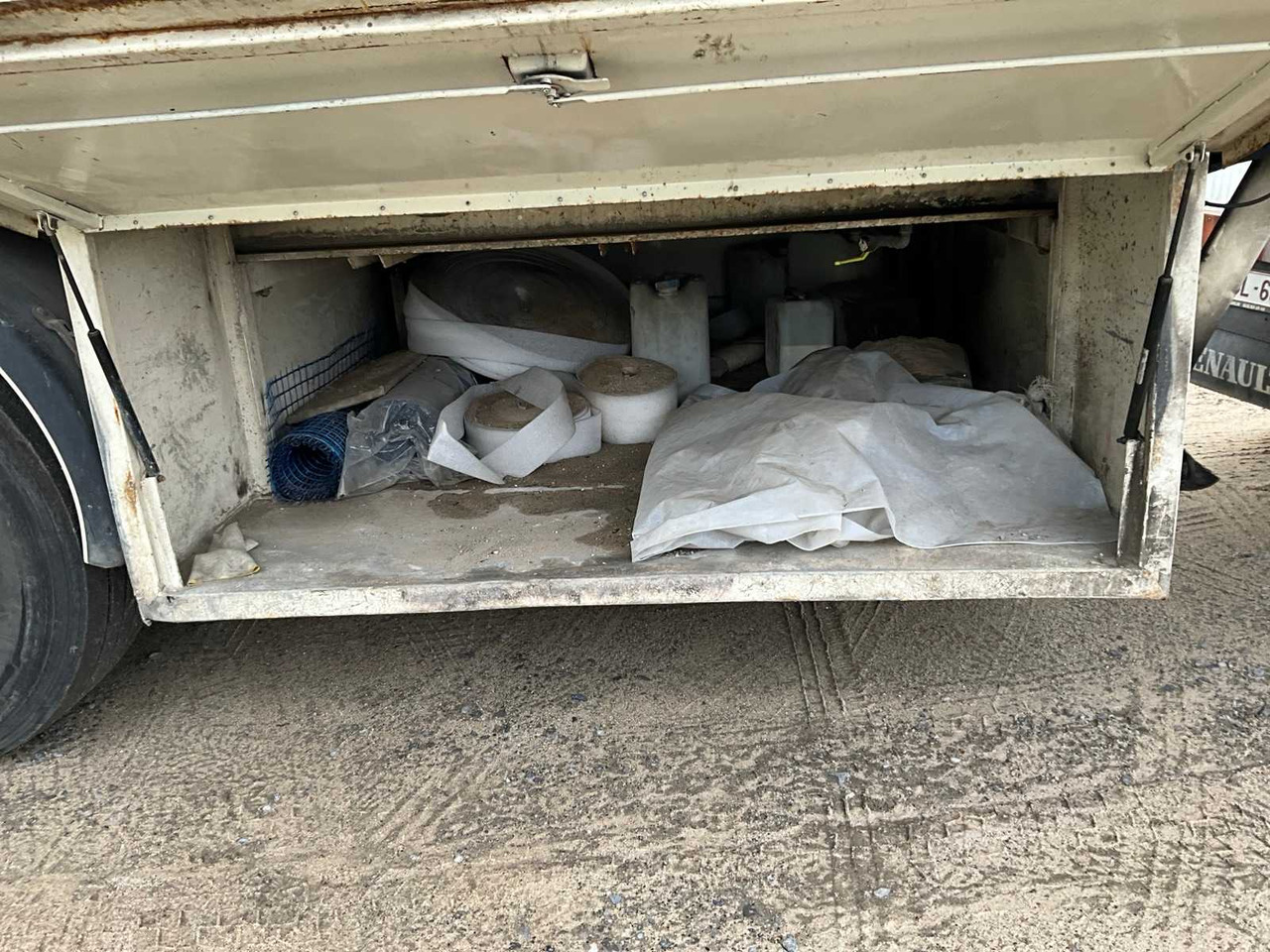 Vrachtwagen KWB P-393-STI-H3 CHAPEOPLEGGER