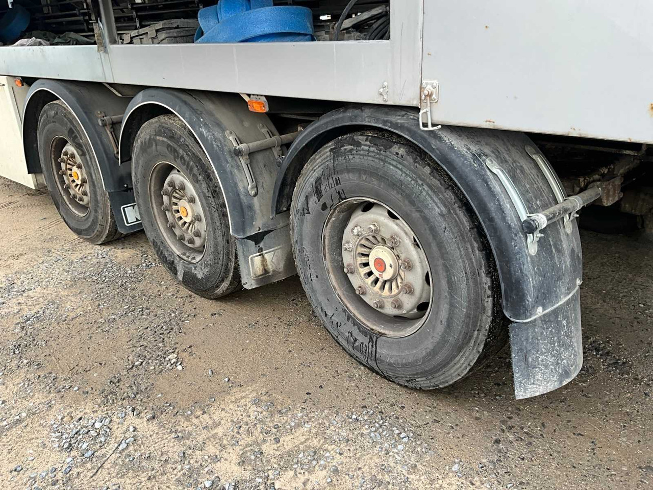 Vrachtwagen KWB P-393-STI-H3 CHAPEOPLEGGER