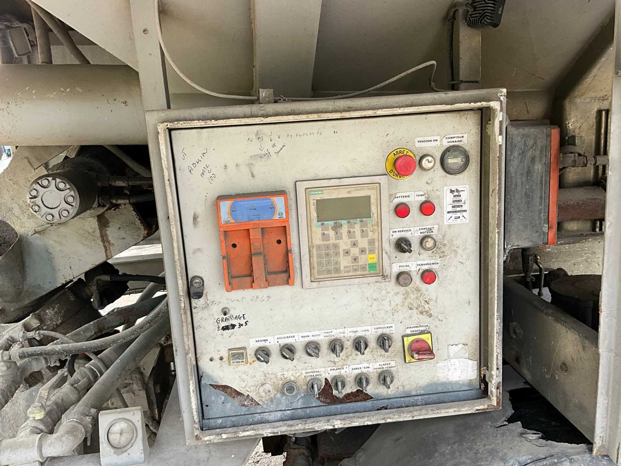 Vrachtwagen KWB P-393-STI-H3 CHAPEOPLEGGER