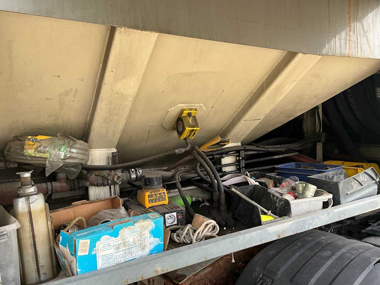 Vrachtwagen KWB P-393-STI-H3 CHAPEOPLEGGER