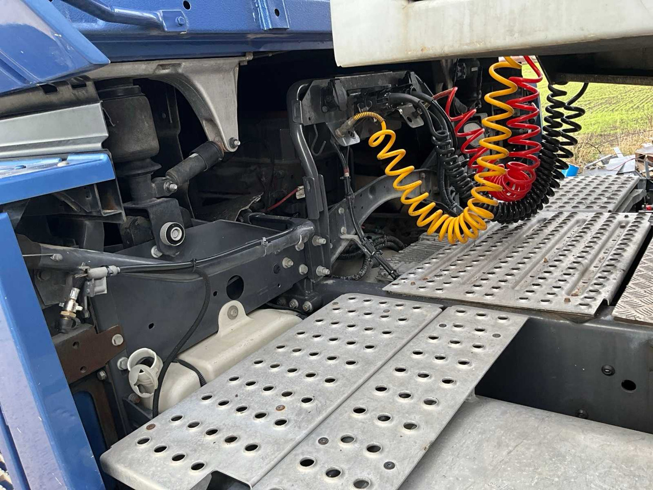 Vrachtwagen KWB P-393-STI-H3 CHAPEOPLEGGER