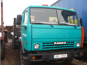 Vrachtwagen voor het vervoer van hout Kamaz 6 x 4 MIT KRAN: afbeelding 1
