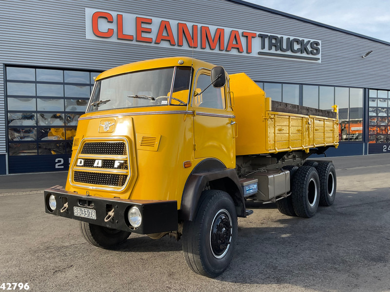 Kipper vrachtwagen DAF AZ 1900 DS 420 6x6 Driezijdige kipper "Oldtimer"