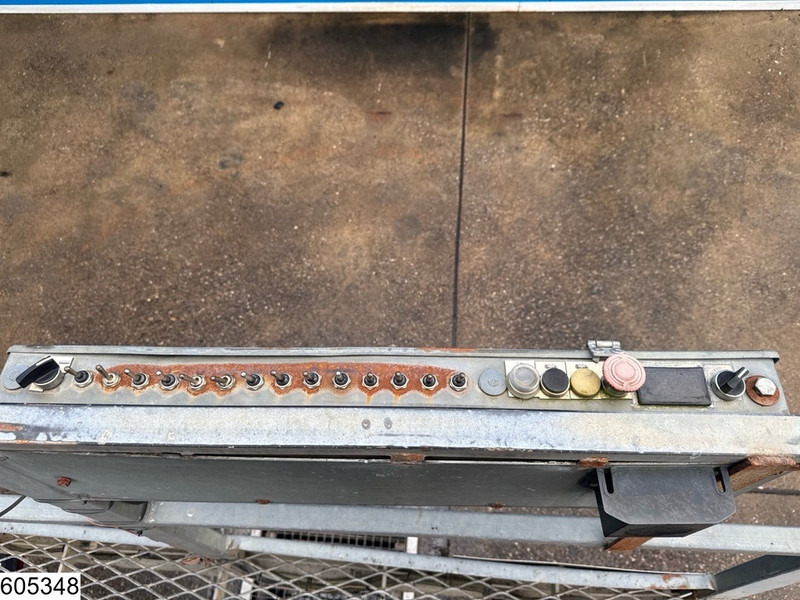 Kipper vrachtwagen DAF CF 380 6x2, Manual, Tipper, Spreader