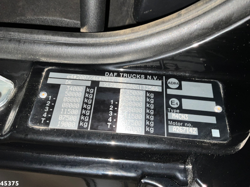 Kipper vrachtwagen DAF FAX CF 480 Euro 6 HMF 21 Tonmeter laadkraan