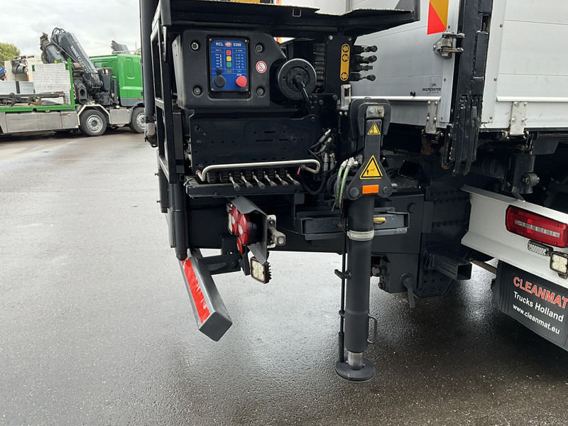 Kipper vrachtwagen DAF FAX CF 480 Euro 6 HMF 21 Tonmeter laadkraan