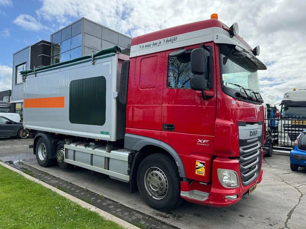 Kipper vrachtwagen DAF XF 460 6X2 EURO 6 + TIPPER