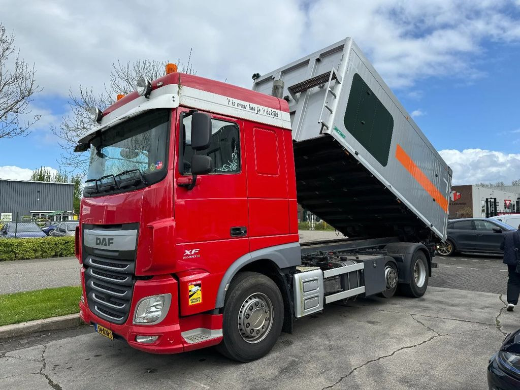 Kipper vrachtwagen DAF XF 460 6X2 EURO 6 + TIPPER