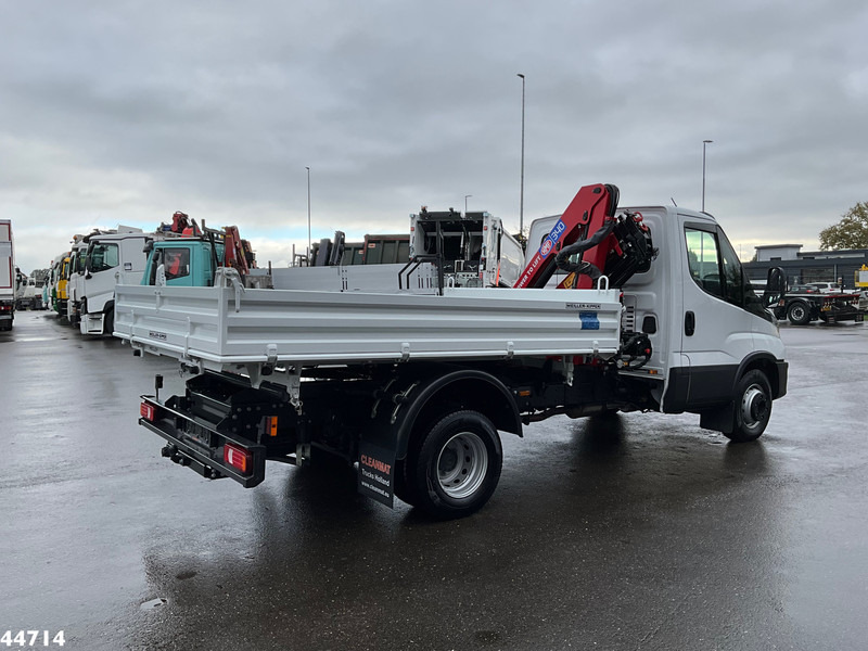 Kipper vrachtwagen Iveco Daily 72C18 HMF laadkraan 3,4 Tonmeter laadkraan + Meiller 3-zijdige kipper New & Unused!!