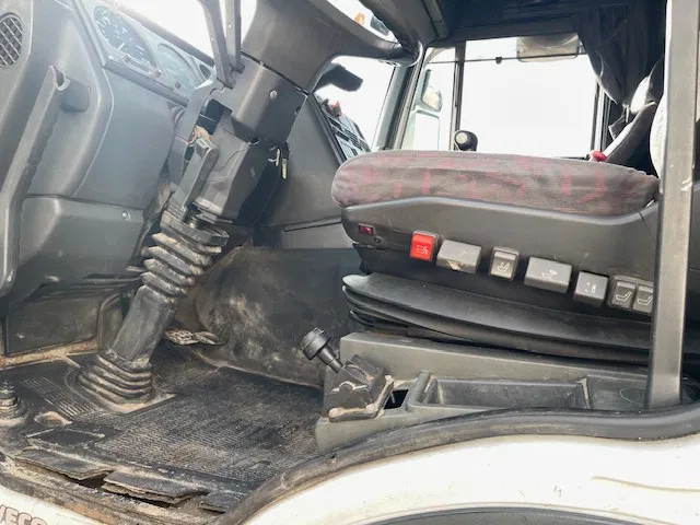 Kipper vrachtwagen Iveco Eurotrakker 340 380 8X4 Euro 2