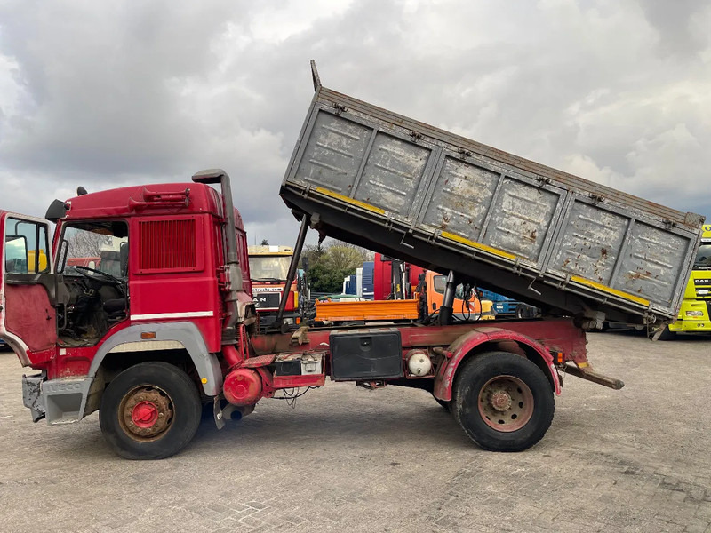 Kipper vrachtwagen Iveco Turbostar 190.36 TIPPER