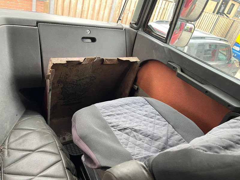 Kipper vrachtwagen Iveco Turbostar 190.36 TIPPER