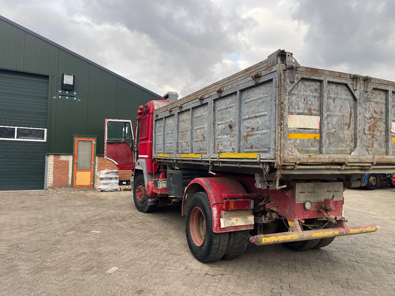 Kipper vrachtwagen Iveco Turbostar 190.36 TIPPER
