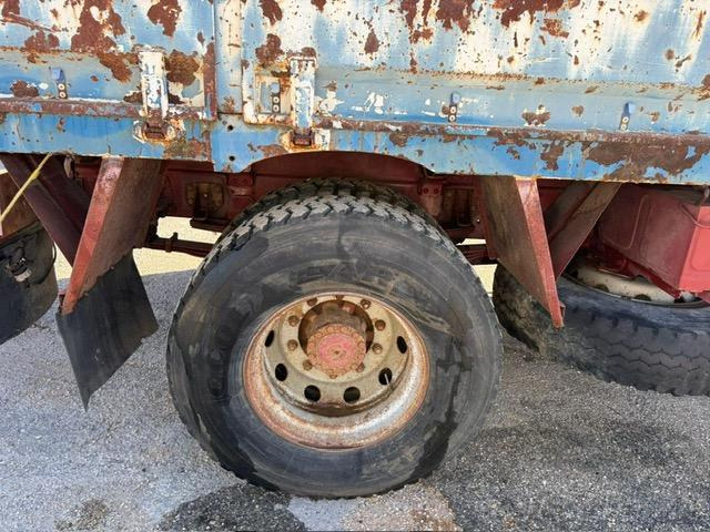 Kipper vrachtwagen Iveco UNIC 175-24 BI-BENNE GRUE