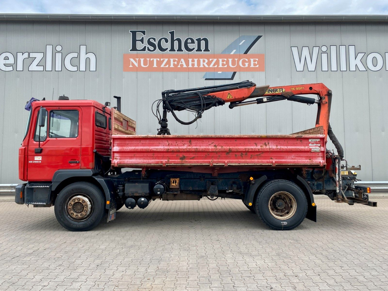 Kipper vrachtwagen MAN 18.285 MC | Palfinger PK 9501*Blatt*2x AHK+Oel