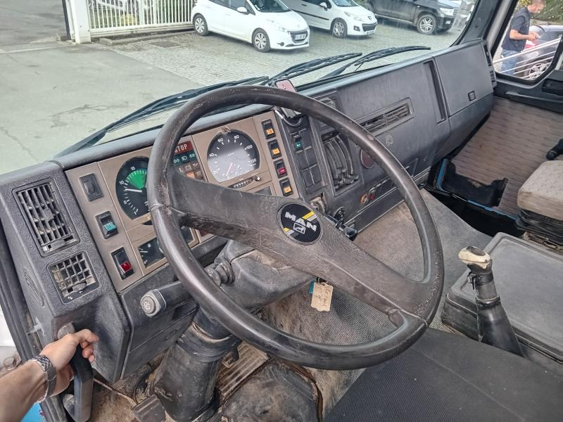 Kipper vrachtwagen MAN 19.272