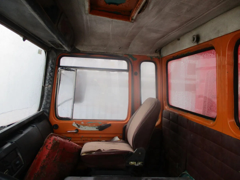 Kipper vrachtwagen MAN 19 280 , Eaton Manual , 3 way tipper , Spring suspension