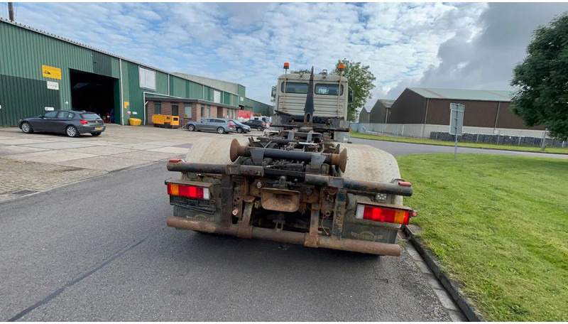Kipper vrachtwagen MAN 26.464 F2000 MAN 26.460