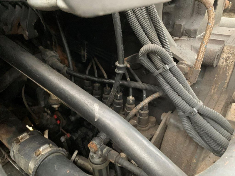 Kipper vrachtwagen MAN 33.372 6X4 KIPPER MANUAL ZF GEARBOX