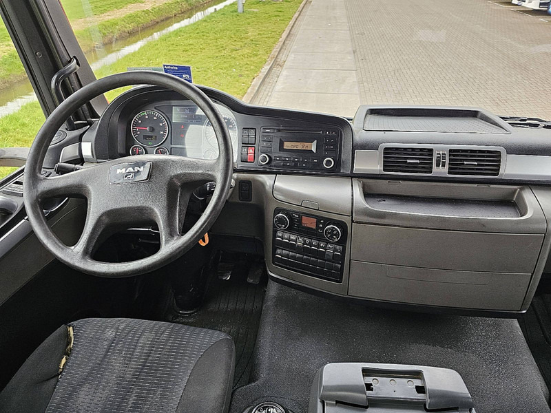 Kipper vrachtwagen MAN 33.400 TGS 6X4