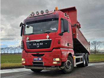 Kipper vrachtwagen MAN 33.540 TGX
