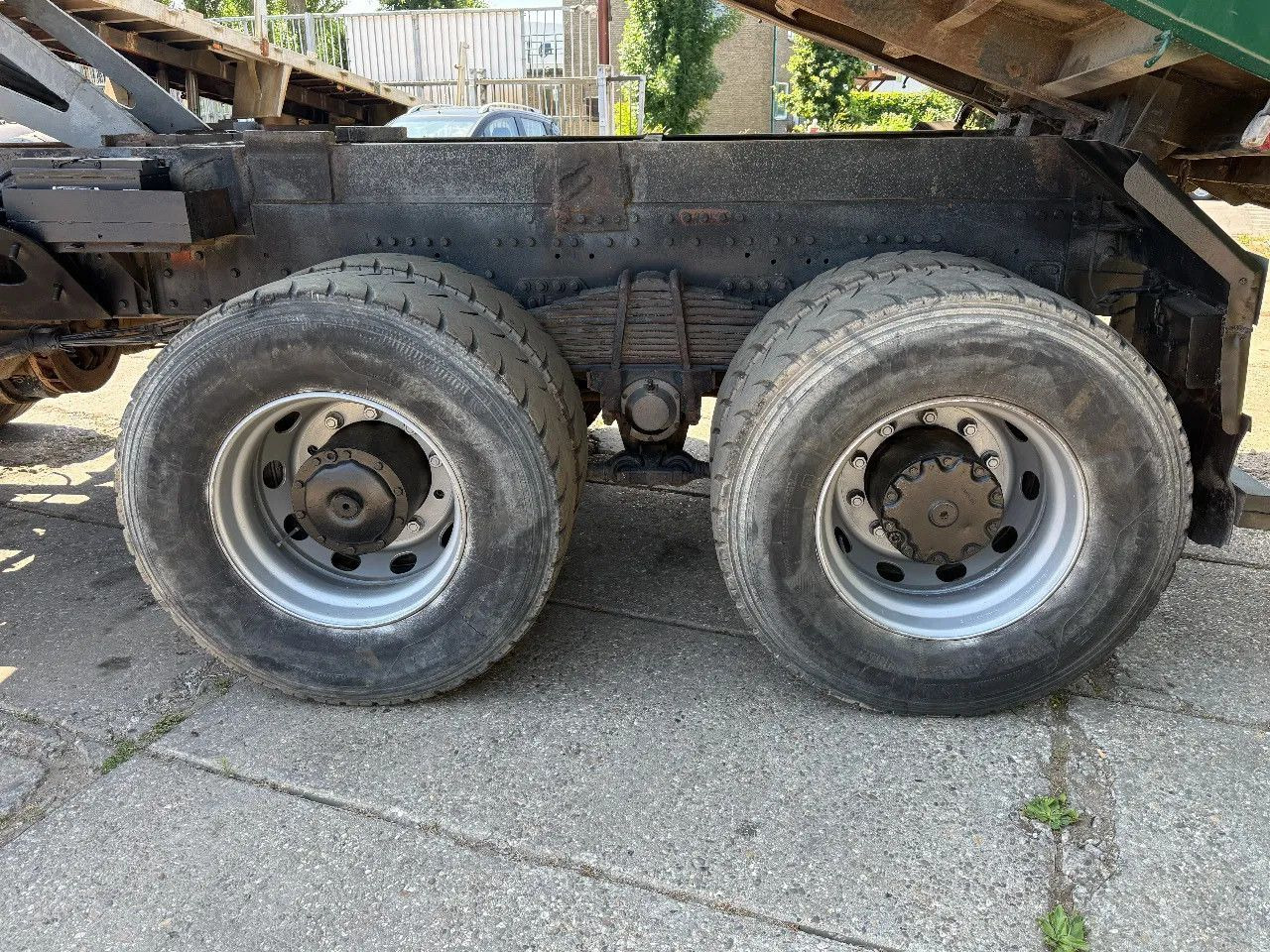 Kipper vrachtwagen MAN 35.372 8X4 Tipper Spring/Spring ZF Manual Gear E