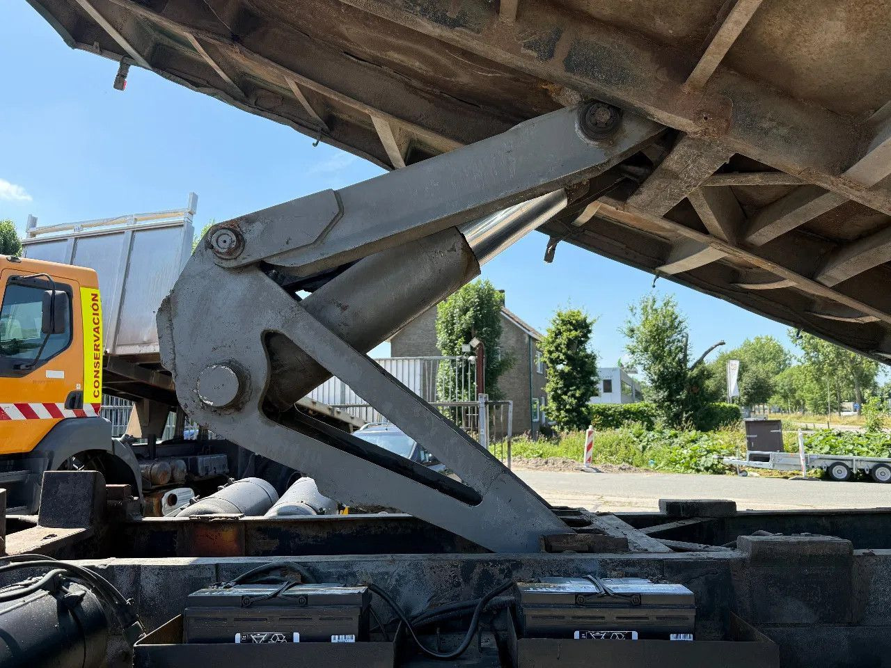 Kipper vrachtwagen MAN 35.372 8X4 Tipper Spring/Spring ZF Manual Gear E