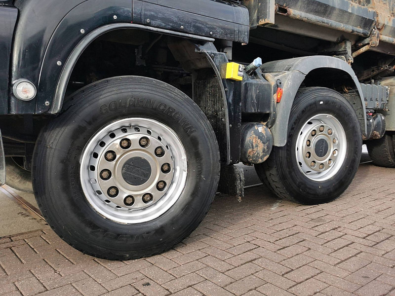 Kipper vrachtwagen MAN 35.480 TGS 8X4 BL MEILLER STEEL