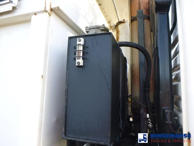 Kipper vrachtwagen MAN 41.414 8x4 tipper 20 m3