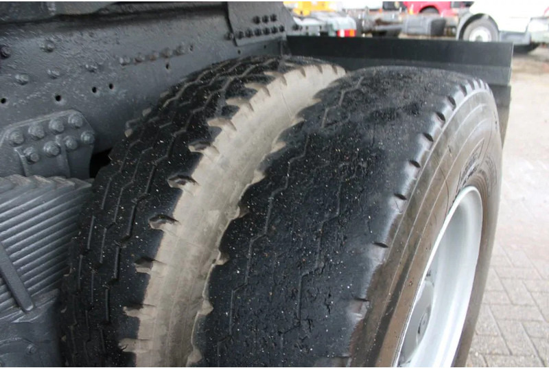 Kipper vrachtwagen MAN 50 .414 + 8X4 + SPRING SPRING + MANUAL