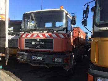 Kipper vrachtwagen MAN F2000 33.322