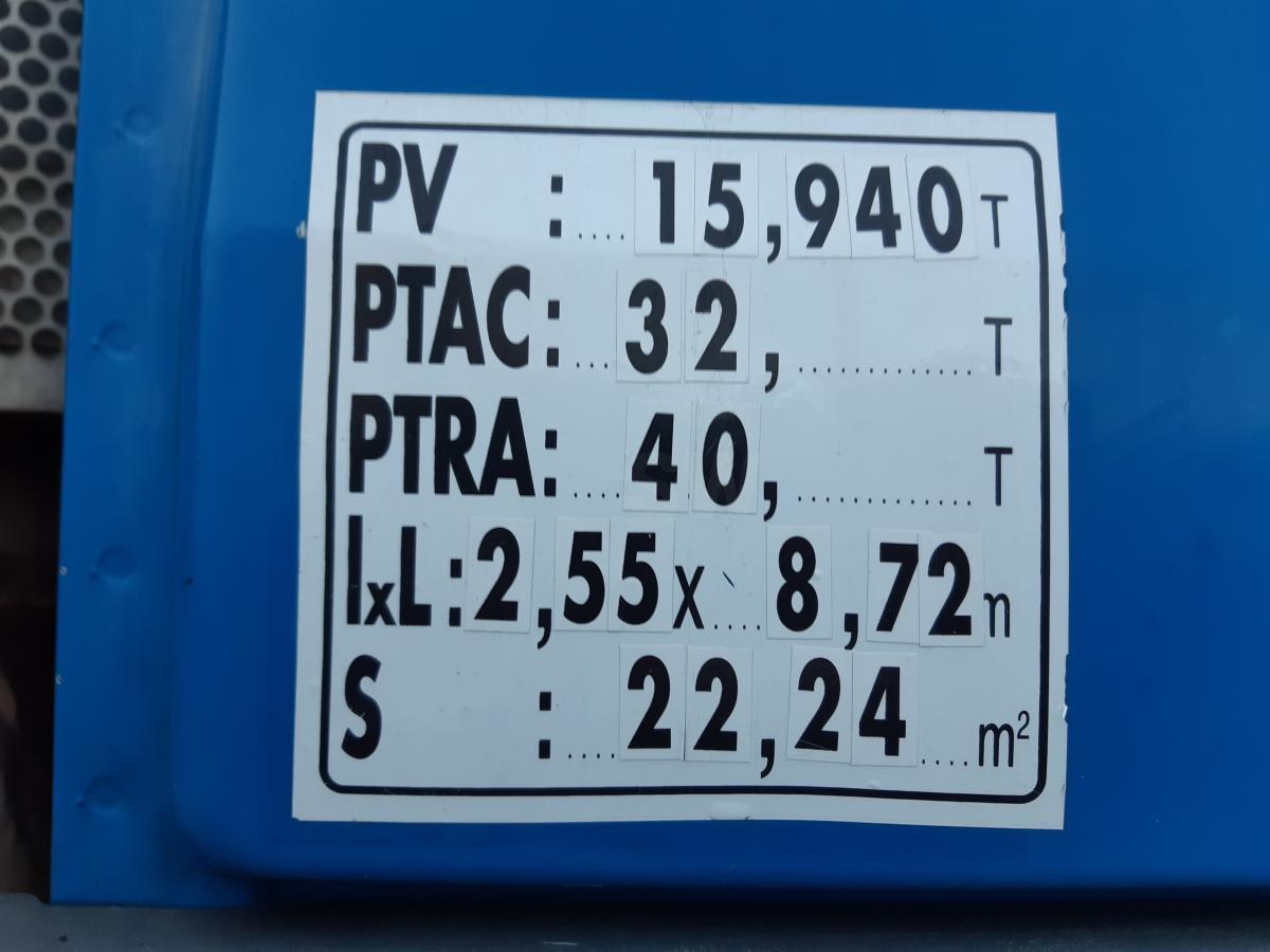 Kipper vrachtwagen MAN TGA 35.390