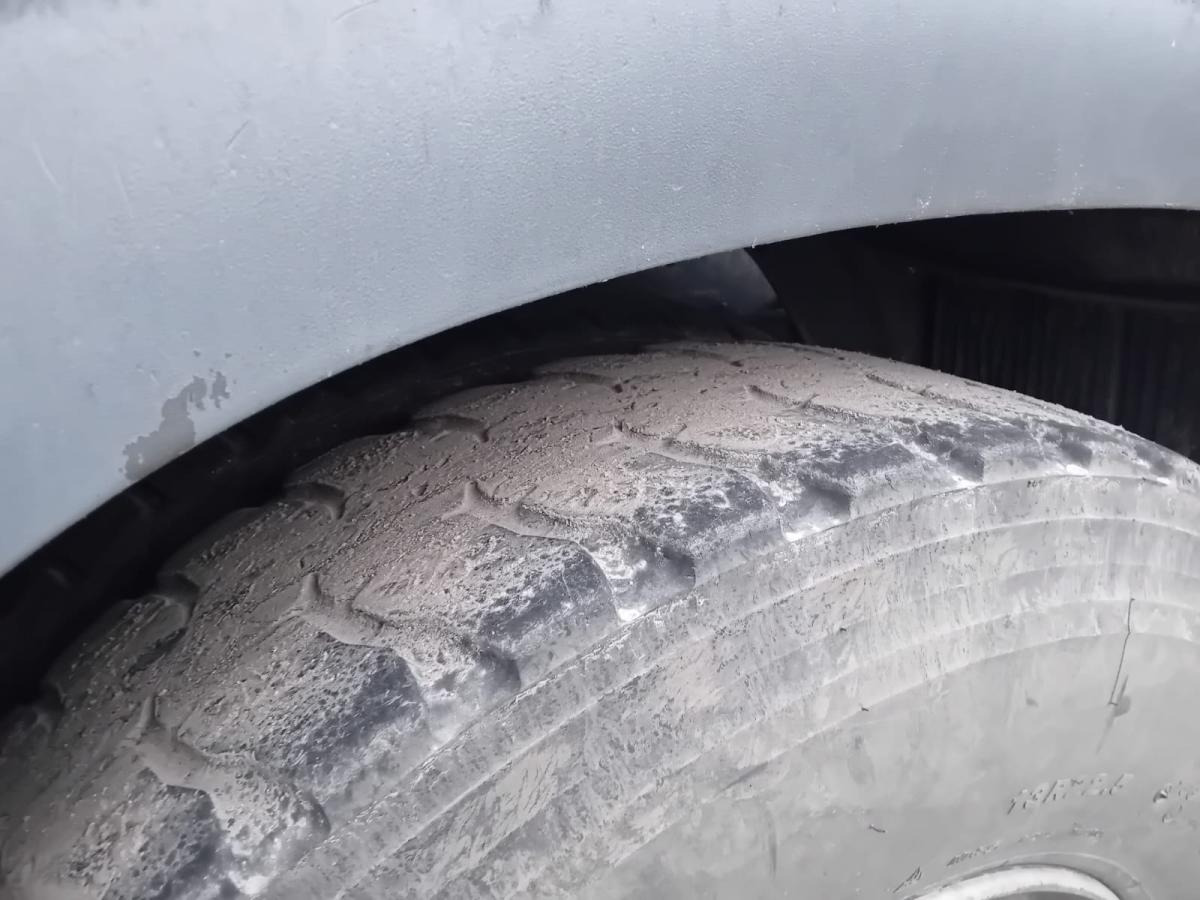 Kipper vrachtwagen MAN TGA 35.410