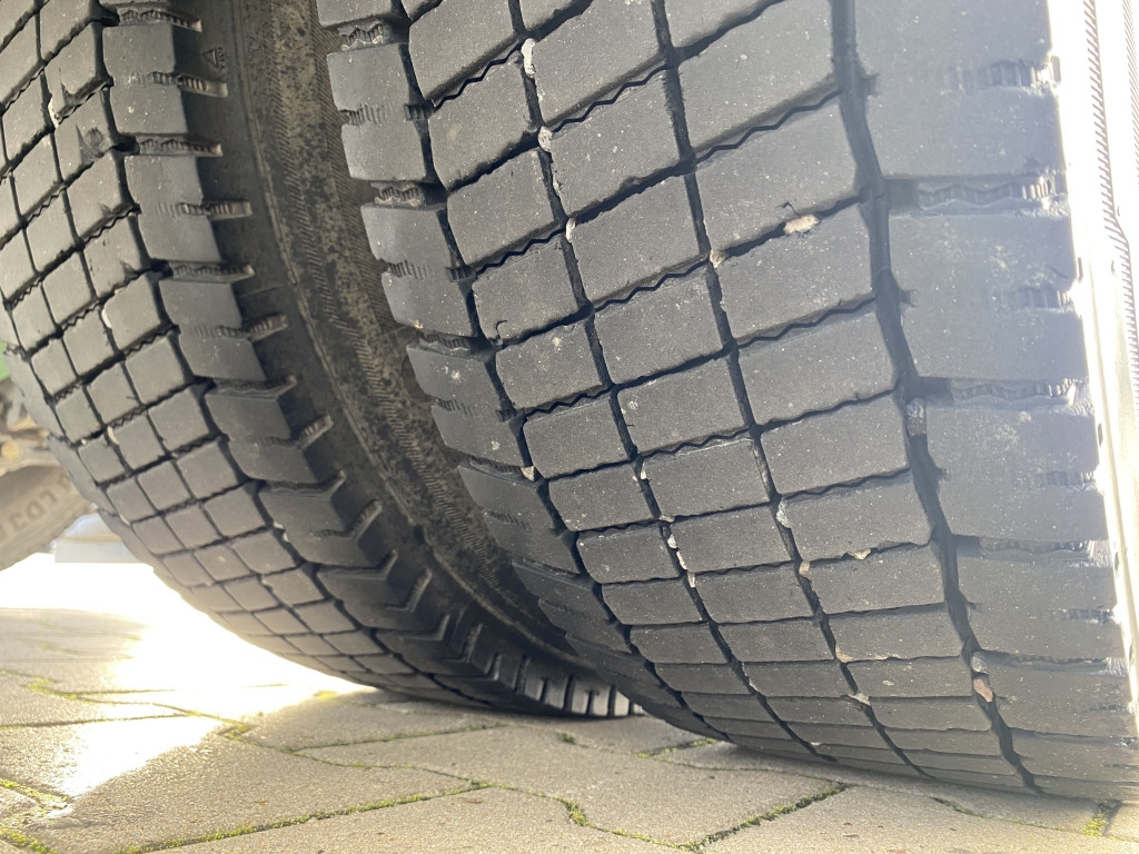 Kipper vrachtwagen MAN TGL 8.220 4x2 BB