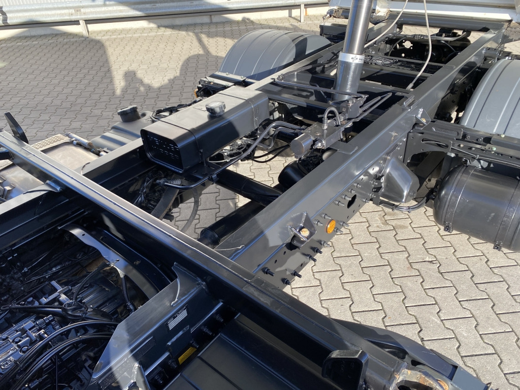 Kipper vrachtwagen MAN TGL 8.220 4x2 BB