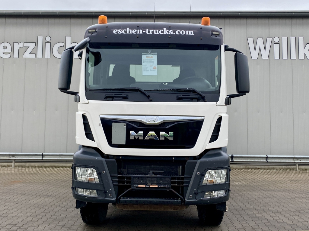 Kipper vrachtwagen MAN TGS 18.440 4x4 BB