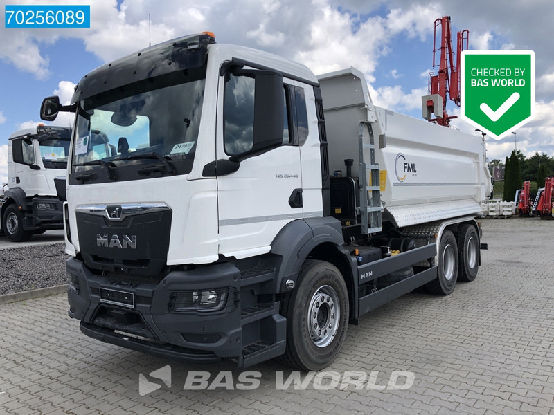 Kipper vrachtwagen MAN TGS 26.440 6X4 16 m3 Hardox tipper Automatic Euro 6