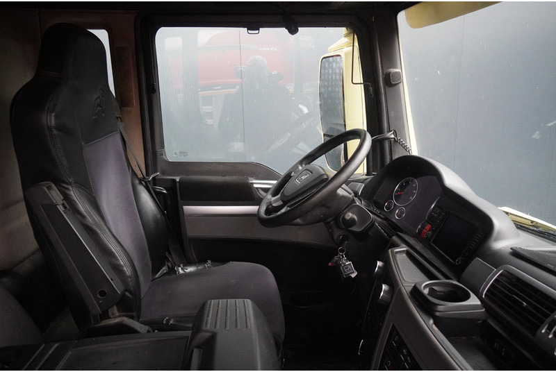 Kipper vrachtwagen MAN TGS 35.500 8X4 TIPPER