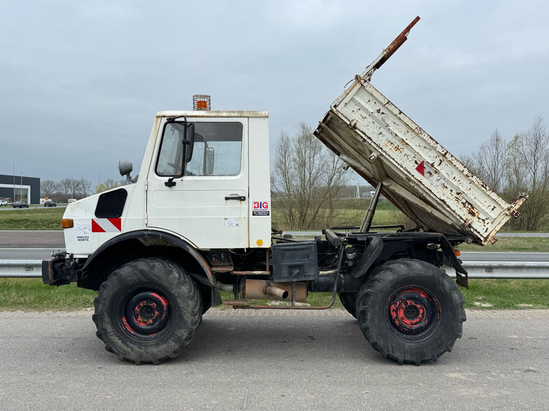Kipper vrachtwagen MERCEDESBENZ 424