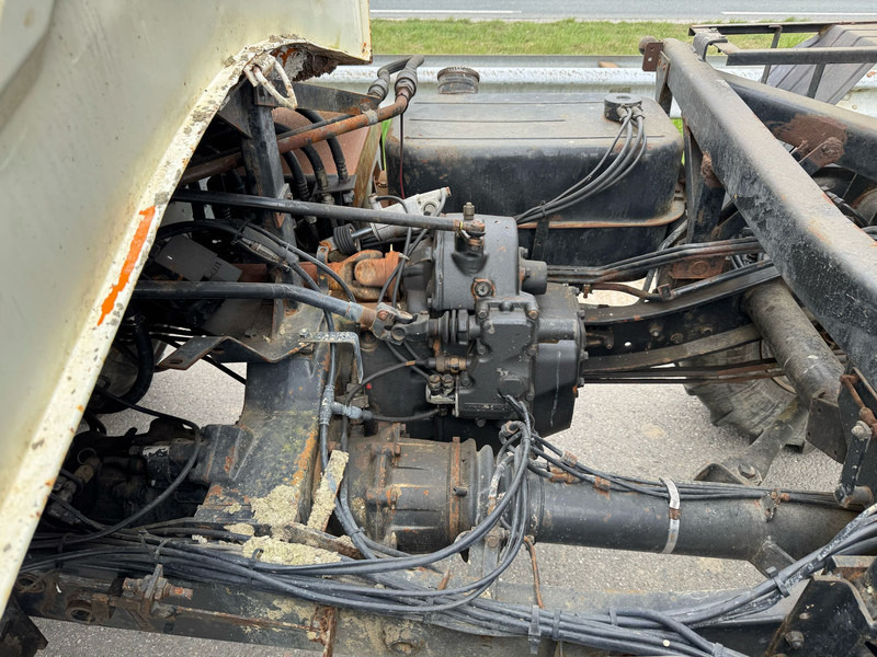 Kipper vrachtwagen MERCEDESBENZ 424