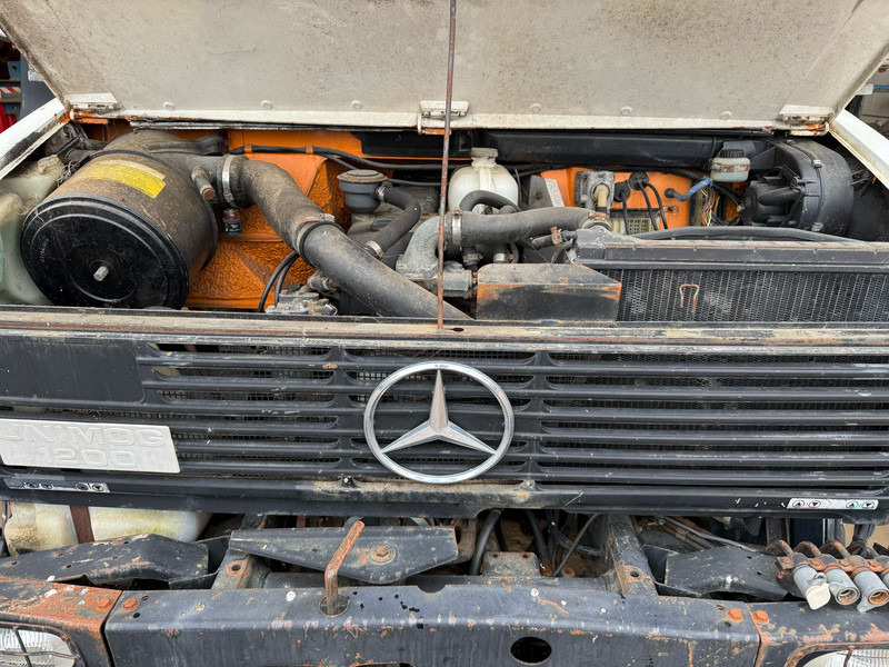 Kipper vrachtwagen MERCEDESBENZ 424