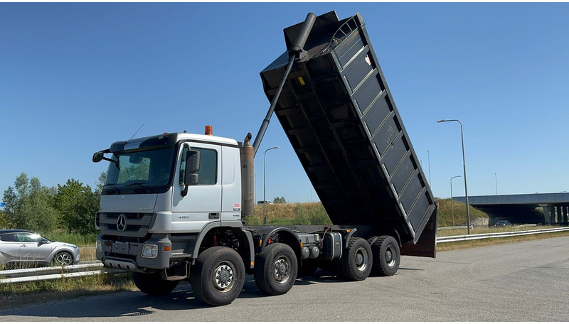 Kipper vrachtwagen MERCEDESBENZ ACTROS 4851 V8 8x8 tipper
