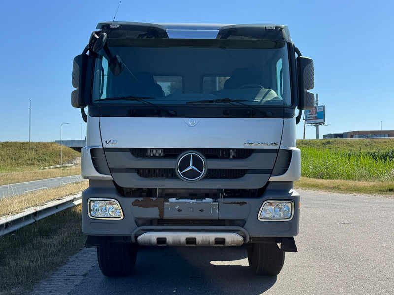 Kipper vrachtwagen MERCEDESBENZ ACTROS 4851 V8 8x8 tipper